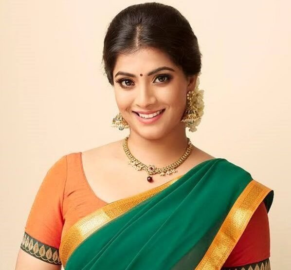 Varalaxmi Sarathkumar
